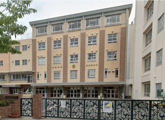 川口市本町小学校